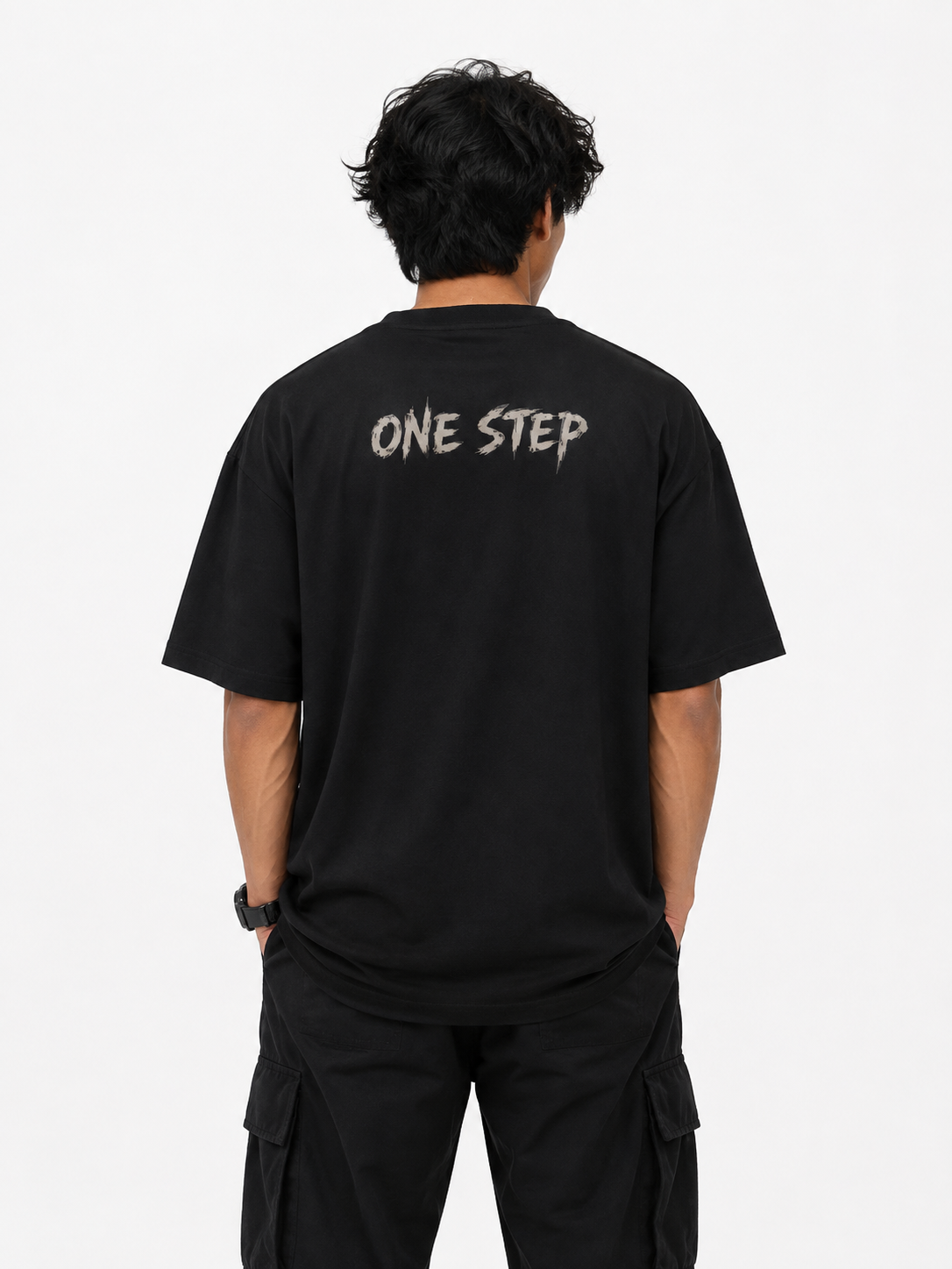 ONE STEP – Oversized Graphic T-Shirt
